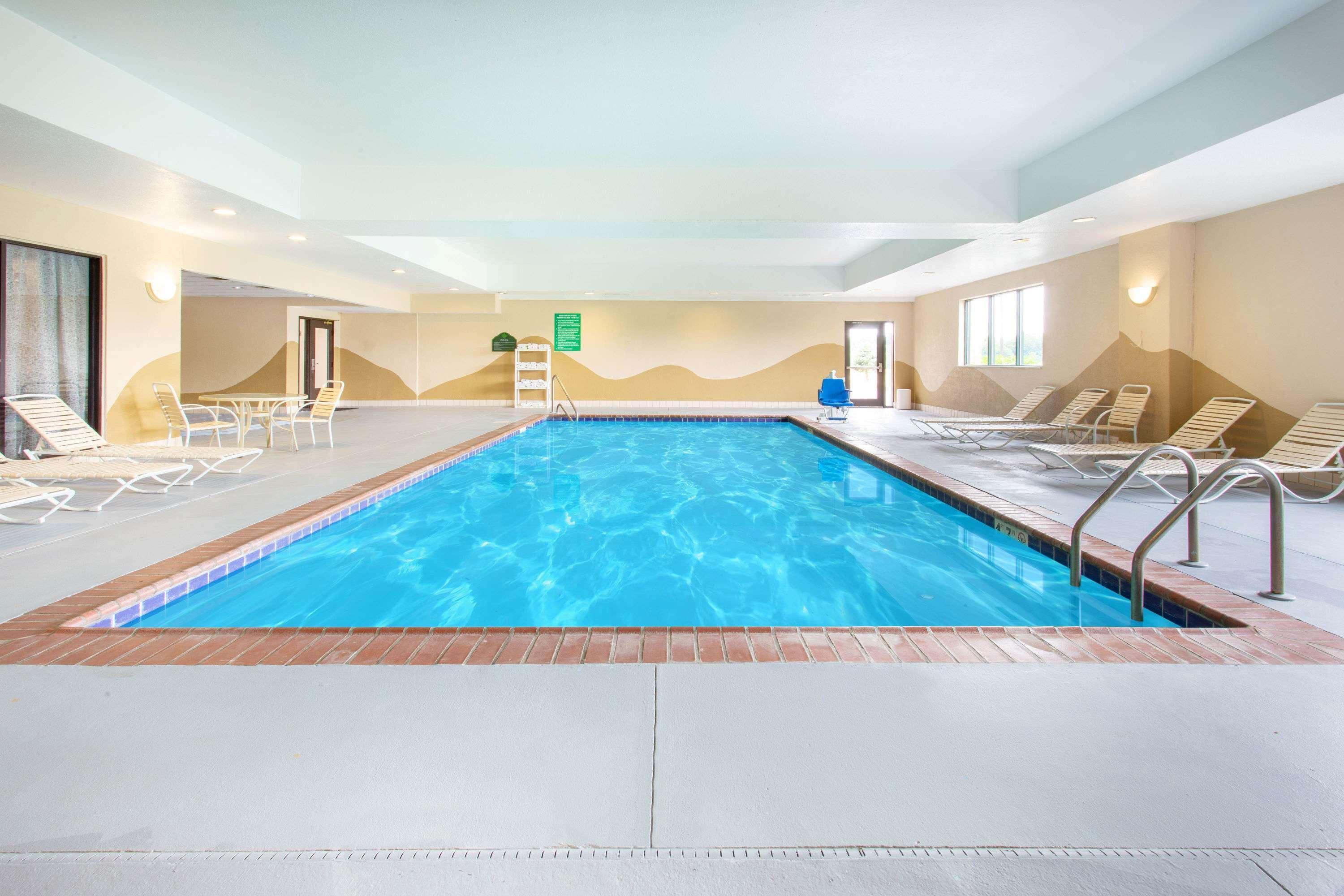 Hotel Wingate By Wyndham Indianapolis Airport Plainfield Esterno foto