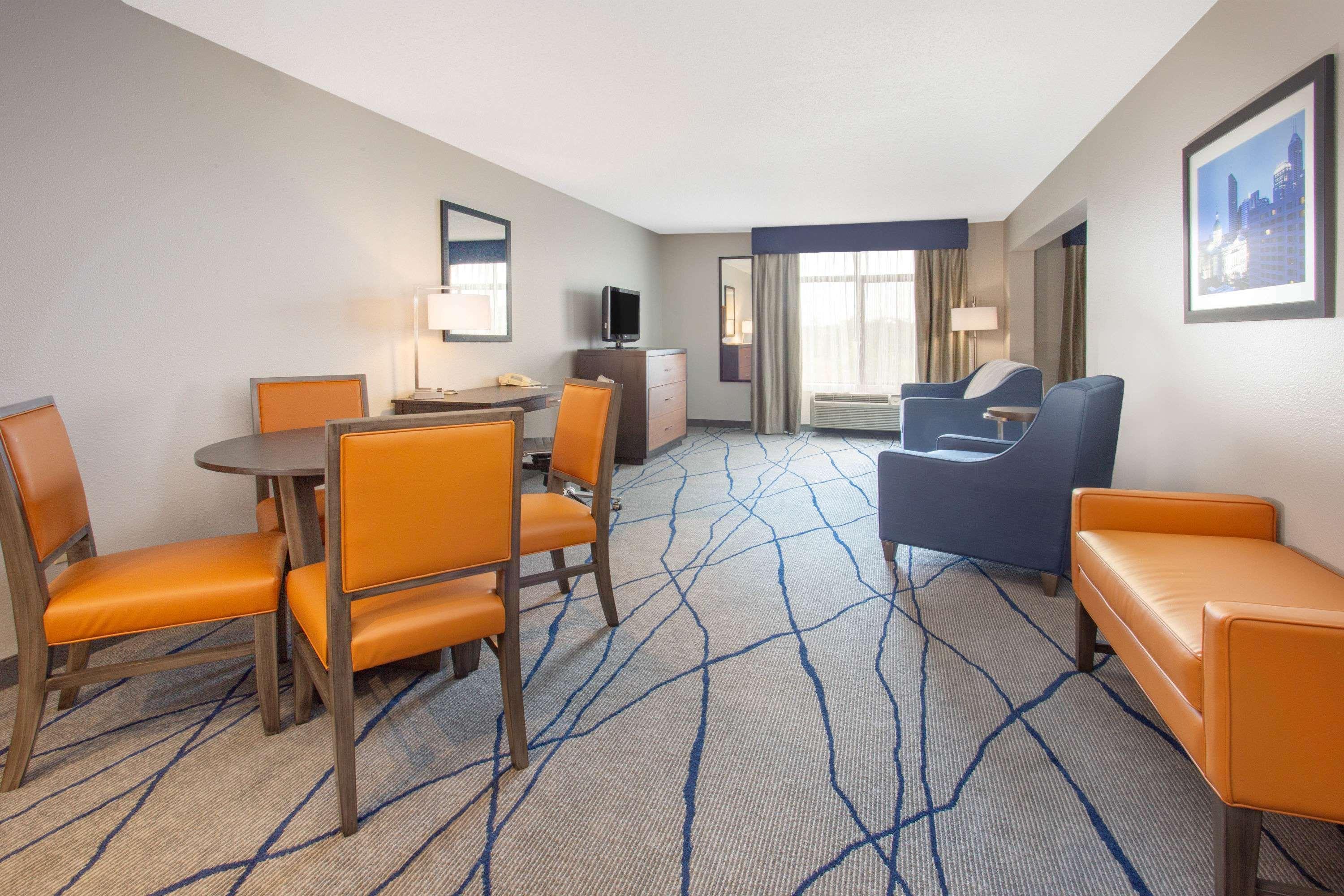 Hotel Wingate By Wyndham Indianapolis Airport Plainfield Esterno foto