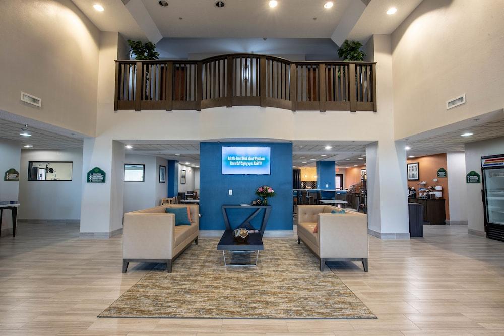 Hotel Wingate By Wyndham Indianapolis Airport Plainfield Esterno foto