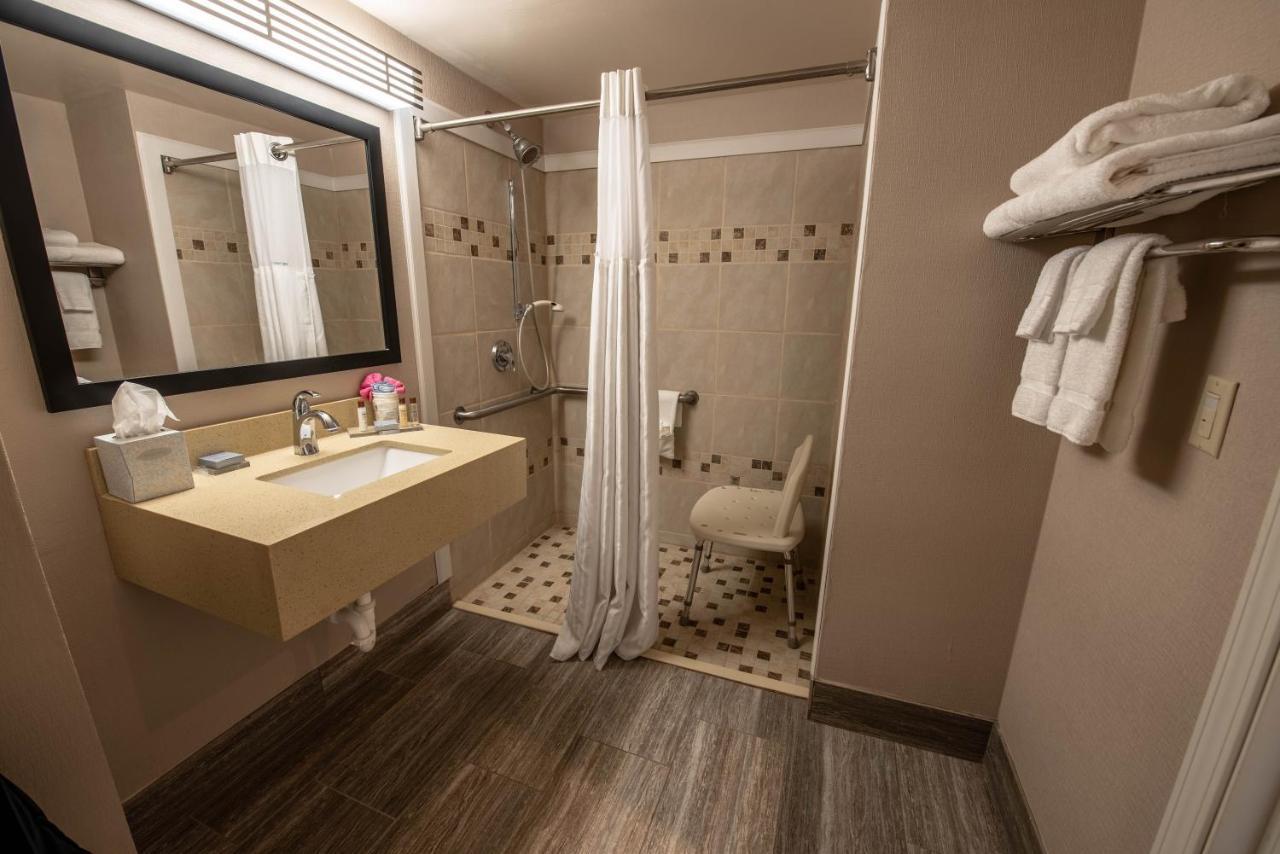 Hotel Wingate By Wyndham Indianapolis Airport Plainfield Esterno foto